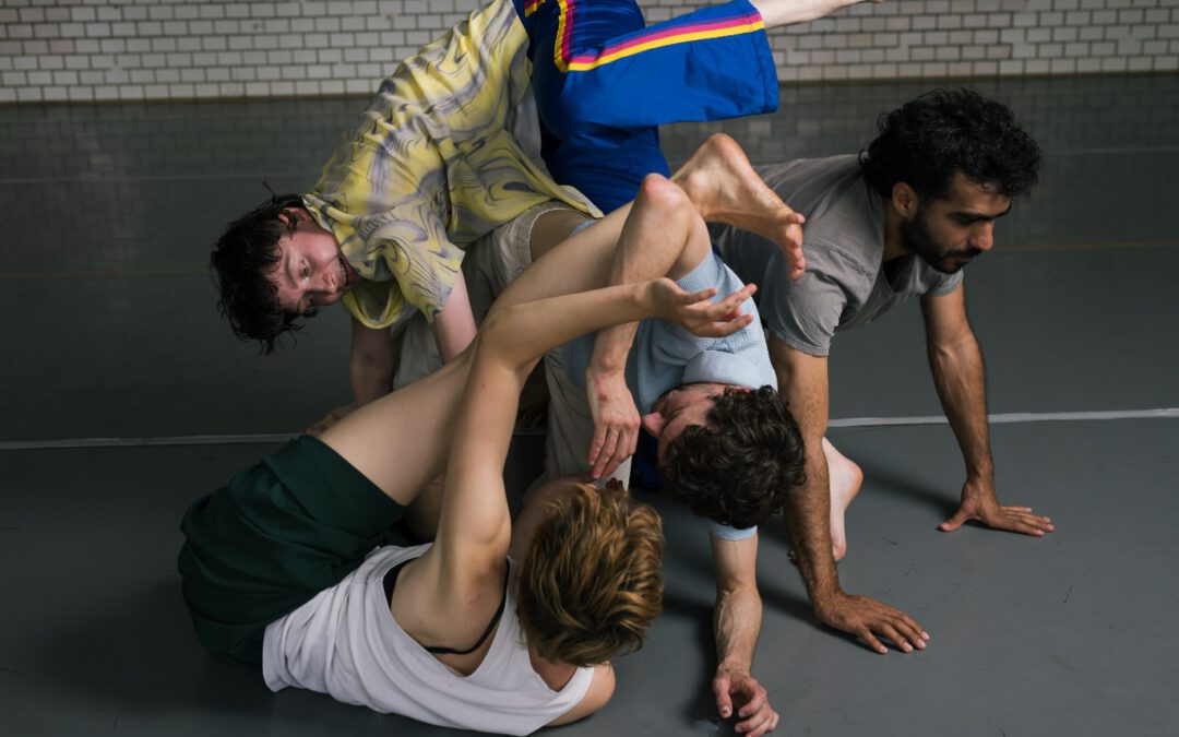 INTO IT | performing:group